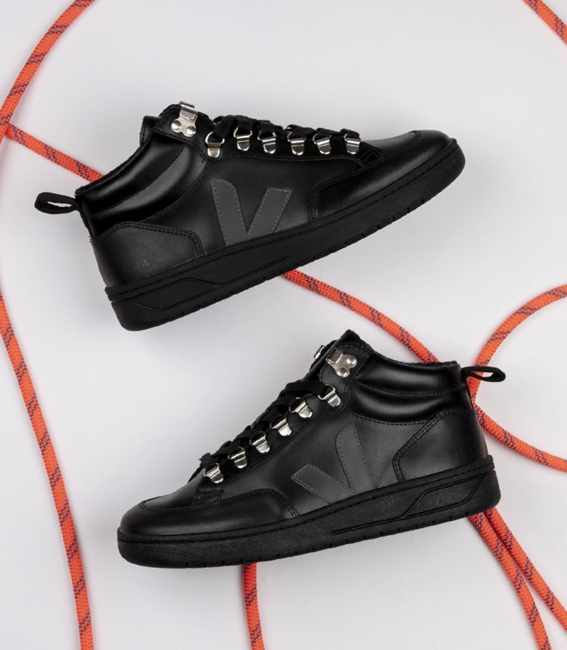 Black Veja Roraima Vstore Roraima Leather Women's Sneakers | IE-122068