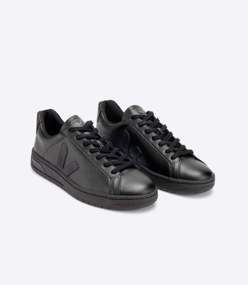 Black Veja Urca CWL Men's Sneakers | IE-124291