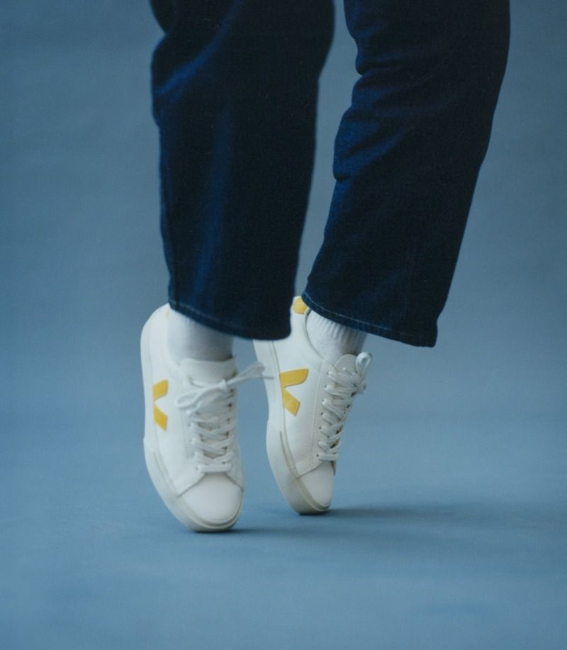 White / Yellow Veja Campo Chromefree Women's Sneakers | IE-555776