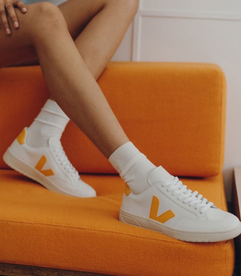 White / Yellow Veja V-12 Leather Men's Sneakers | IE-336425