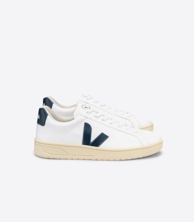 White / Navy Veja Urca CWL Men's Sneakers | IE-429915